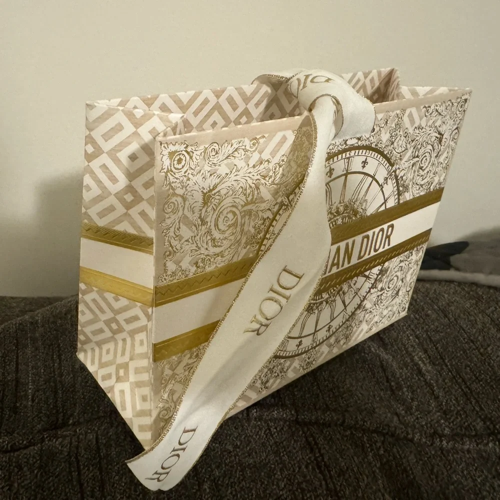 DIOR COUTURE GIFT BOX